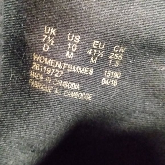 Clarks Black Leather Ankle Boot w/Chunky Heel Size 10 - Picture 8 of 8